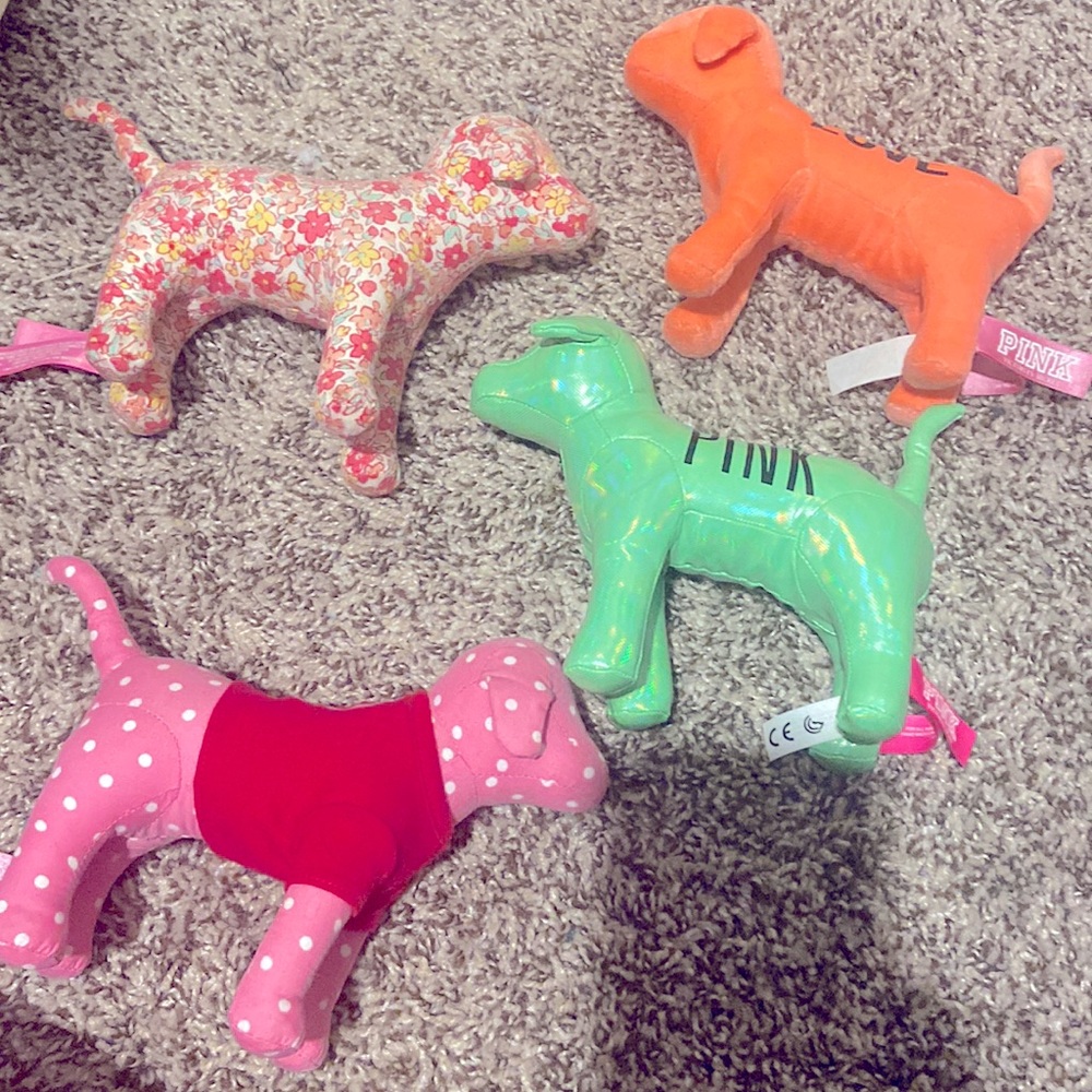 Victoria secret pink dogs